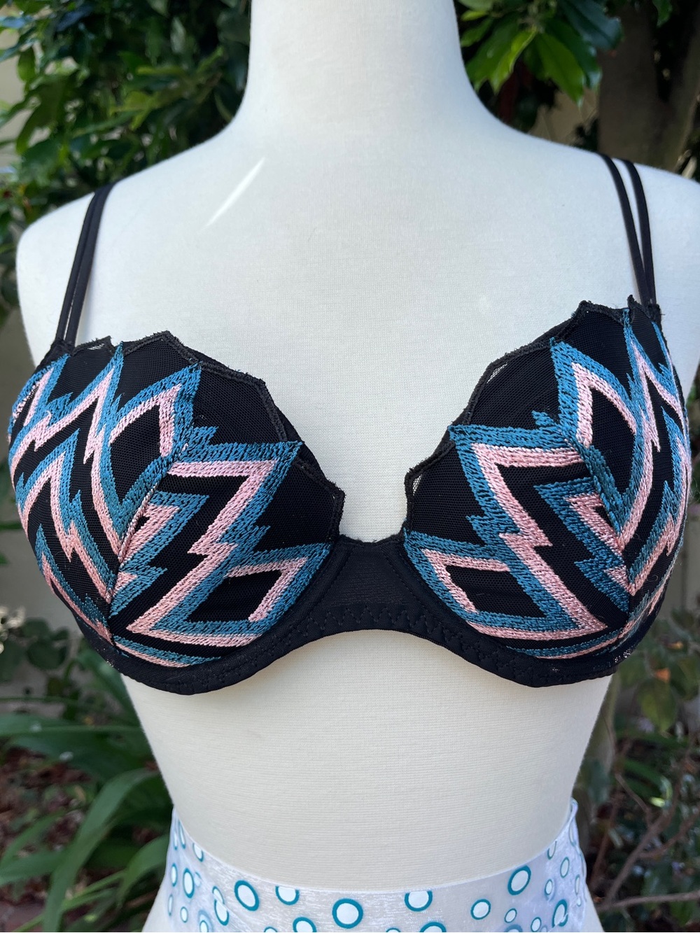 Louisa Bracq Pushup Bra Ziggy Black (34C) & matching panty (XS, EU36) NWT New